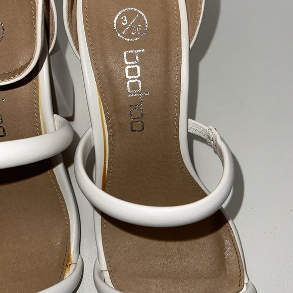 Worn once, BOOHOO- White strapped, block Heel with a square toe. 3 1/2” heel. 6 - Picture 4 of 5